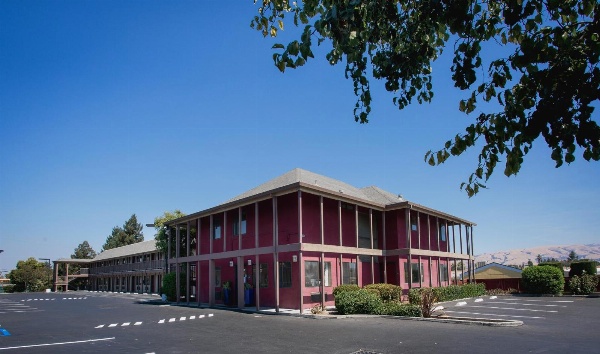 Alura Inn image 4